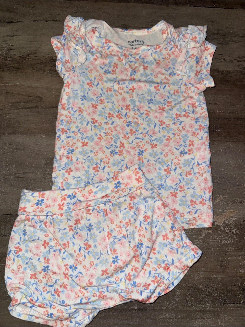Carter's White Floral Ruffle Sleeve Pajama/Lounge Set with Pink and Blue Flowers